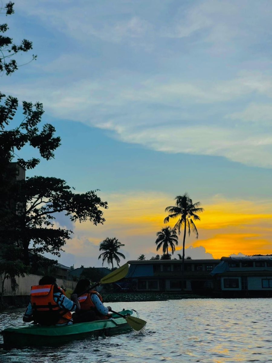 Guided kayaking in Kerala backwater canal route